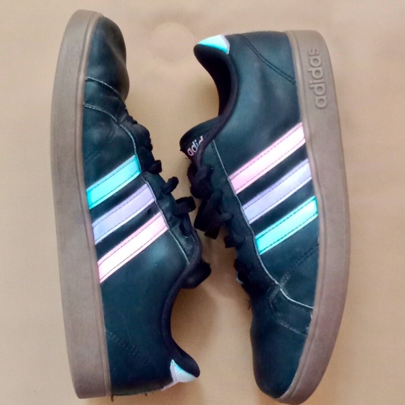 adidas Shoes - Adidas Shoes 💜💓💙